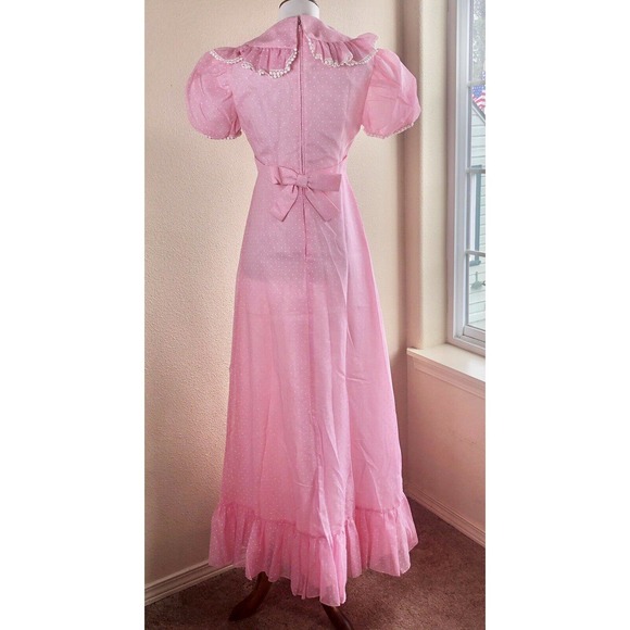 Vintage 70s Maxi Dress Pink Swiss Dot Ruffle Pom Trim Puff Sleeve ILGWU Size 7/8 - Picture 5 of 13
